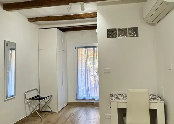 La Casina A Porta Castiglione 볼로냐